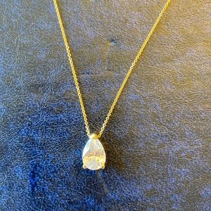 14k gold chain and pendant